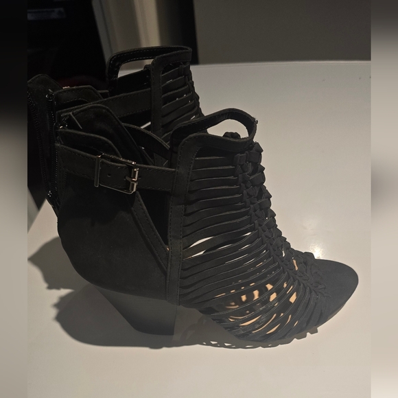 Never Worn Suede Ankle Booties Size 10 - Picture 3 of 6